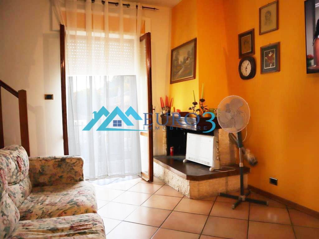 Appartamento a Roccafluvione in Via Antonio Gramsci - Foto 2