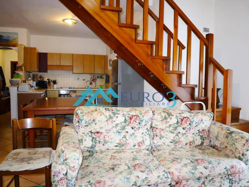 Appartamento a Roccafluvione in Via Antonio Gramsci - Foto 3