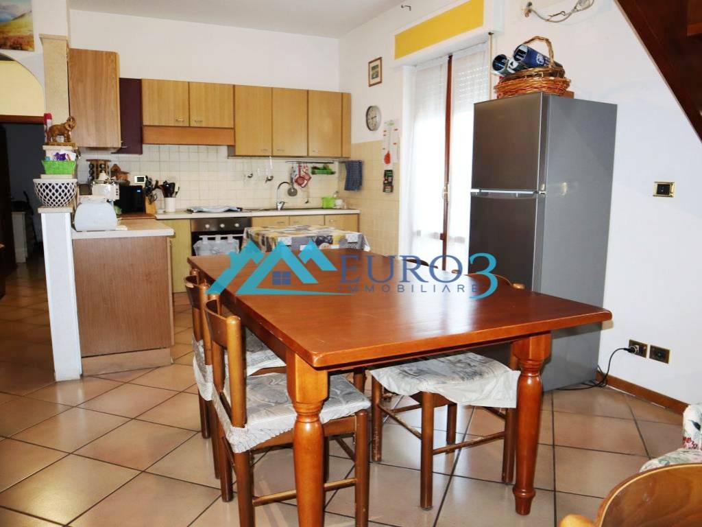 Appartamento a Roccafluvione in Via Antonio Gramsci - Foto 4