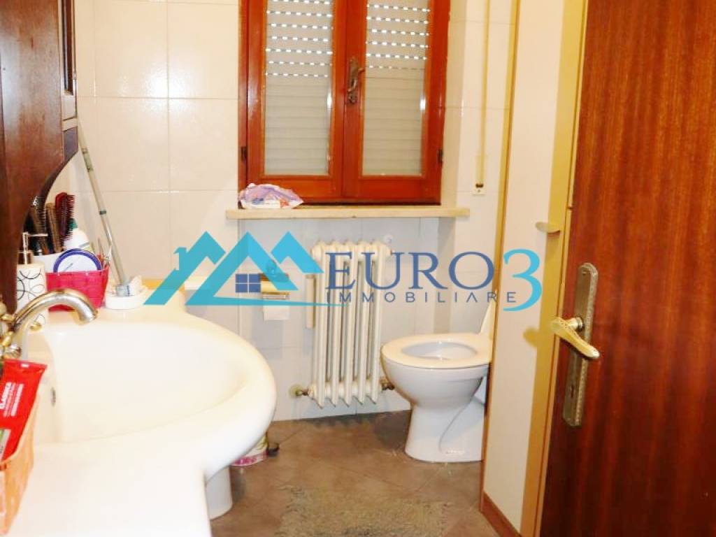 Appartamento a Roccafluvione in Via Antonio Gramsci - Foto 5