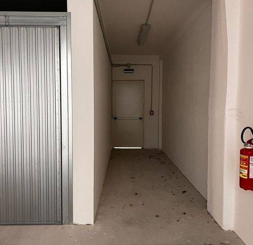 Box / garage a Pescara in Via Ugo Foscolo - Foto 3
