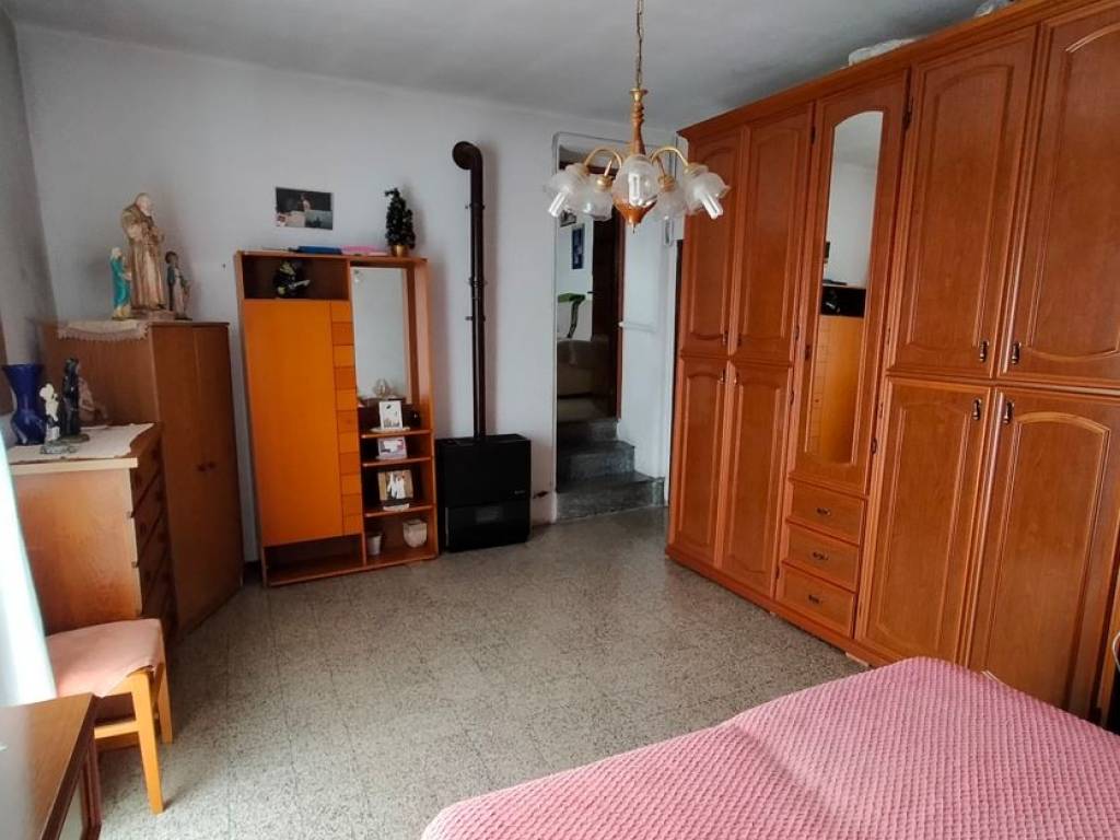 Appartamento a Azzate in Via C. Benizzi Castellani - Foto 5