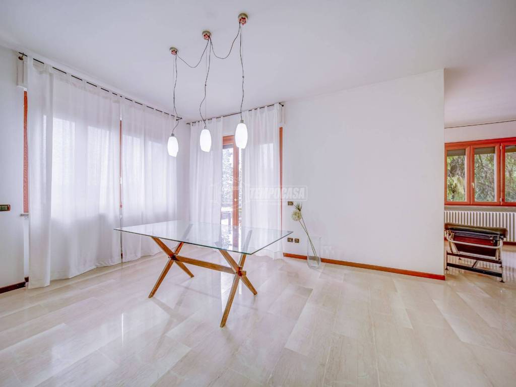 Villa a Albizzate in Via Giuseppe Mazzini - Foto 5