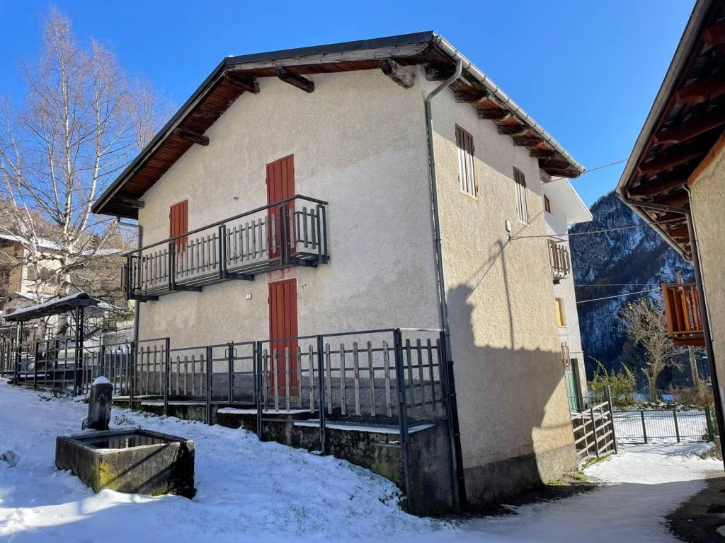 Villa a Casteldelfino in Via Bellino - Foto 4