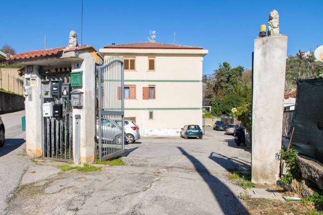 Appartamento a Salerno in Via Casa Stanzione, 4 - Foto 2