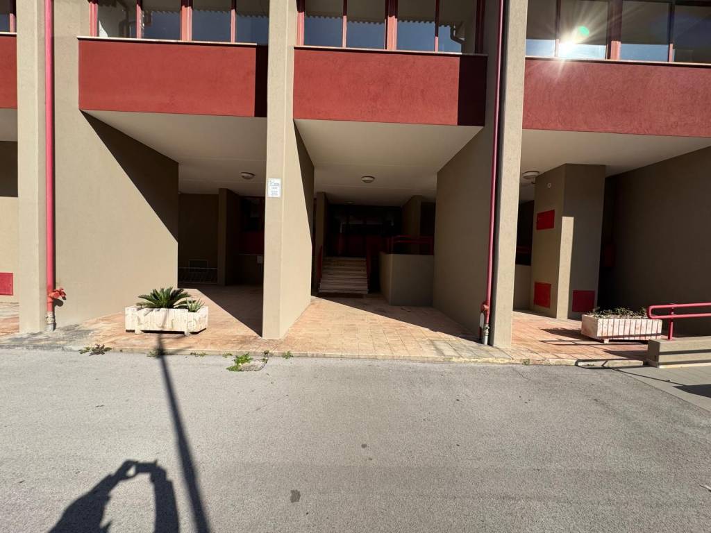 Appartamento a Taranto in Via Cataldantonio Atenisio Carducci, 3 - Foto 4