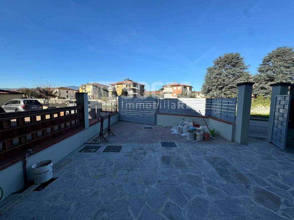 Appartamento a Castelfranco piandisco in Via Amelio del Buffa - Foto 4