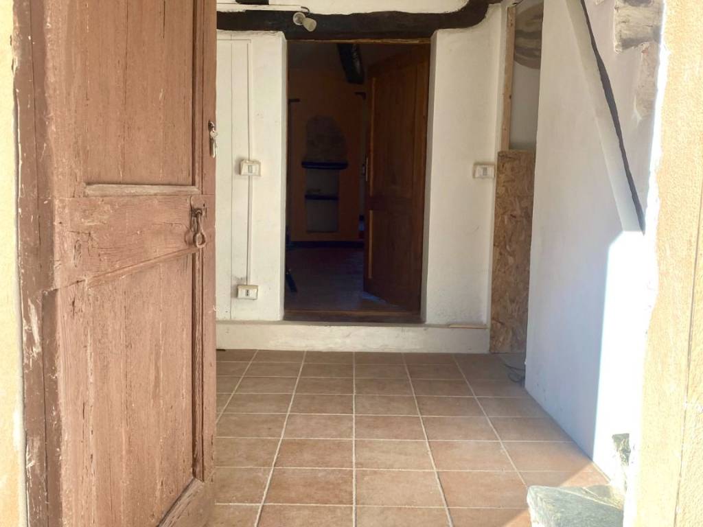 Casa indipendente a Dogliani in Borgata Gombe, 4 - Foto 3