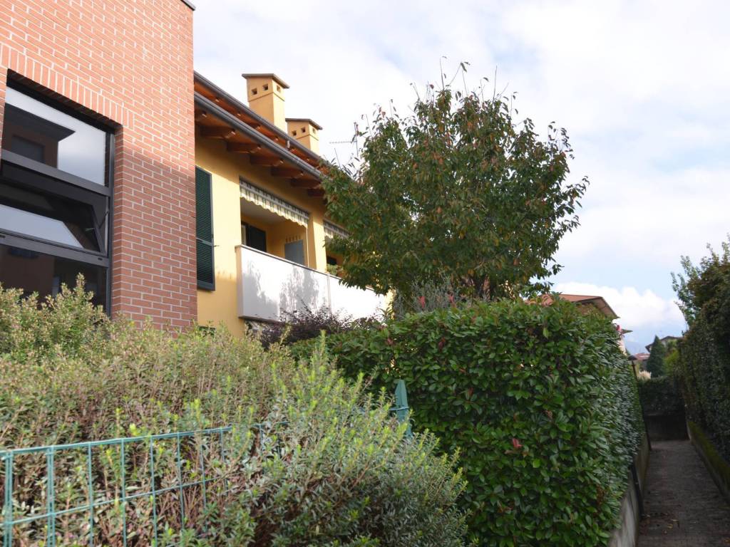 Appartamento a Oggiono in VIA DE COUBERTIN, 6 - Foto 3