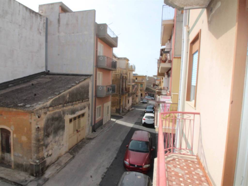 Casa indipendente a Carlentini in VIA FIRENZE - Foto 2