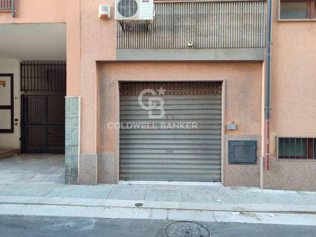 Box / garage a Brindisi in via Montello, 19 - Foto 2