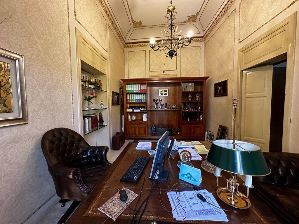 Appartamento a Caltanissetta in Corso Vittorio Emanuele, 118 - Foto 4