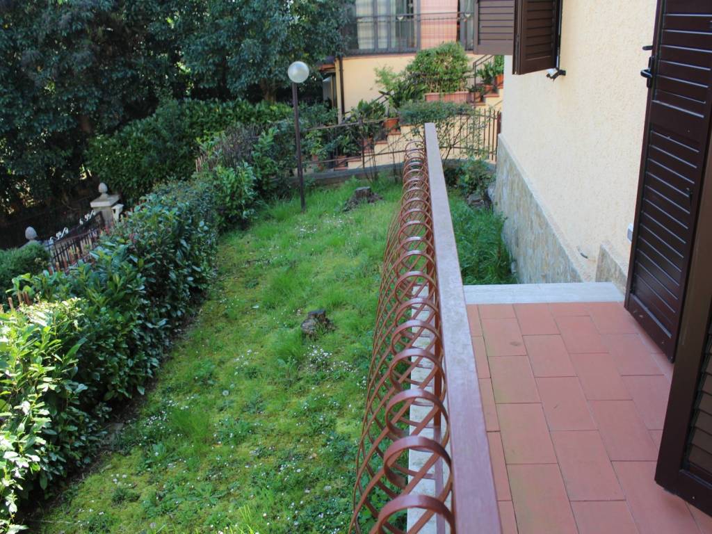 Casa indipendente a Poggibonsi in Via del Chianti - Foto 2