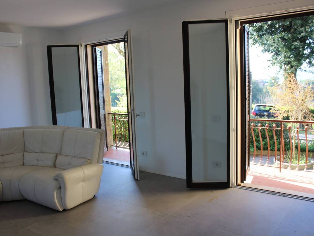 Casa indipendente a Poggibonsi in Via del Chianti - Foto 4