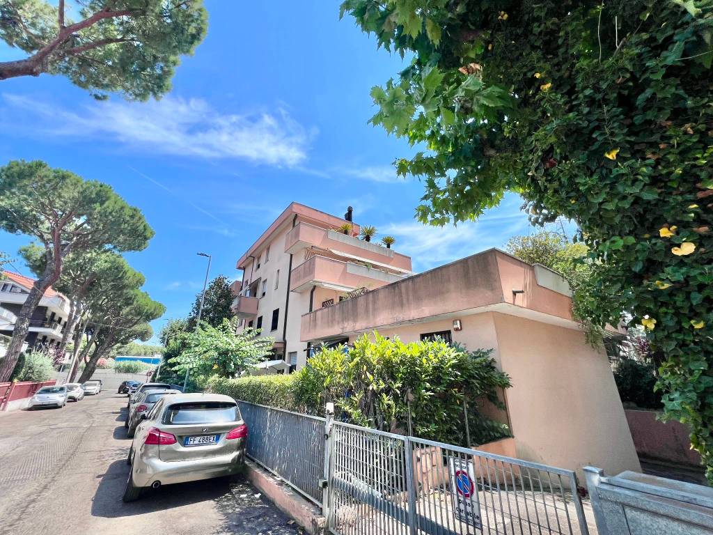 Appartamento a Riccione in Viale Giovanni Maria Damiani, 5 - Foto 5