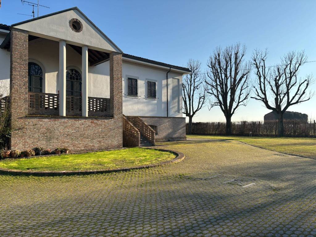 Villa a Bomporto in Via Ravarino Carpi - Foto 3
