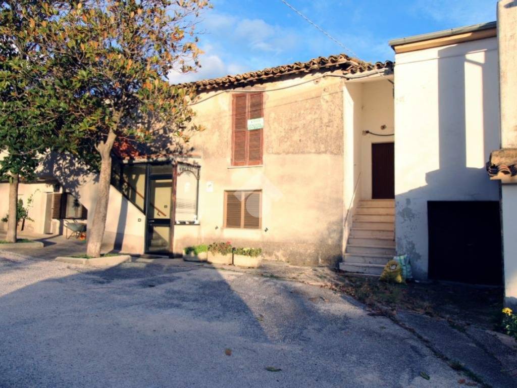 Appartamento a Mompeo in VOCABOLO PARADISO - Foto 2