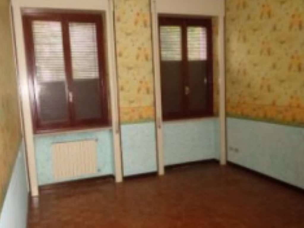 Palazzo / stabile a Gavirate in piazza Libertà 2 - Foto 3