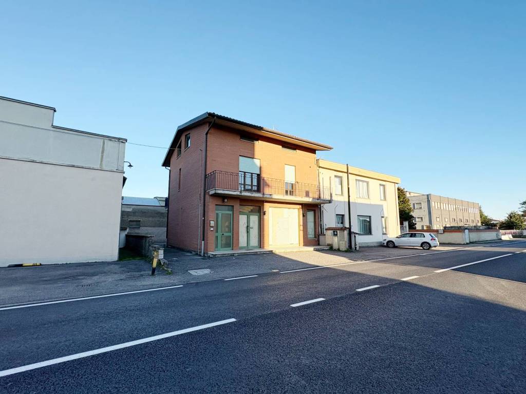 Immobile a Pistoia in Via Fiorentina, 815 - Foto 2