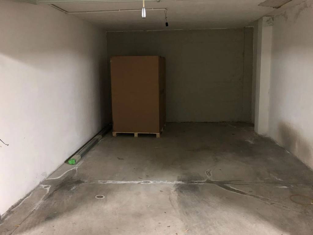 Box / garage a Giugliano in campania in Via Antica Giardini, 25 - Foto 3