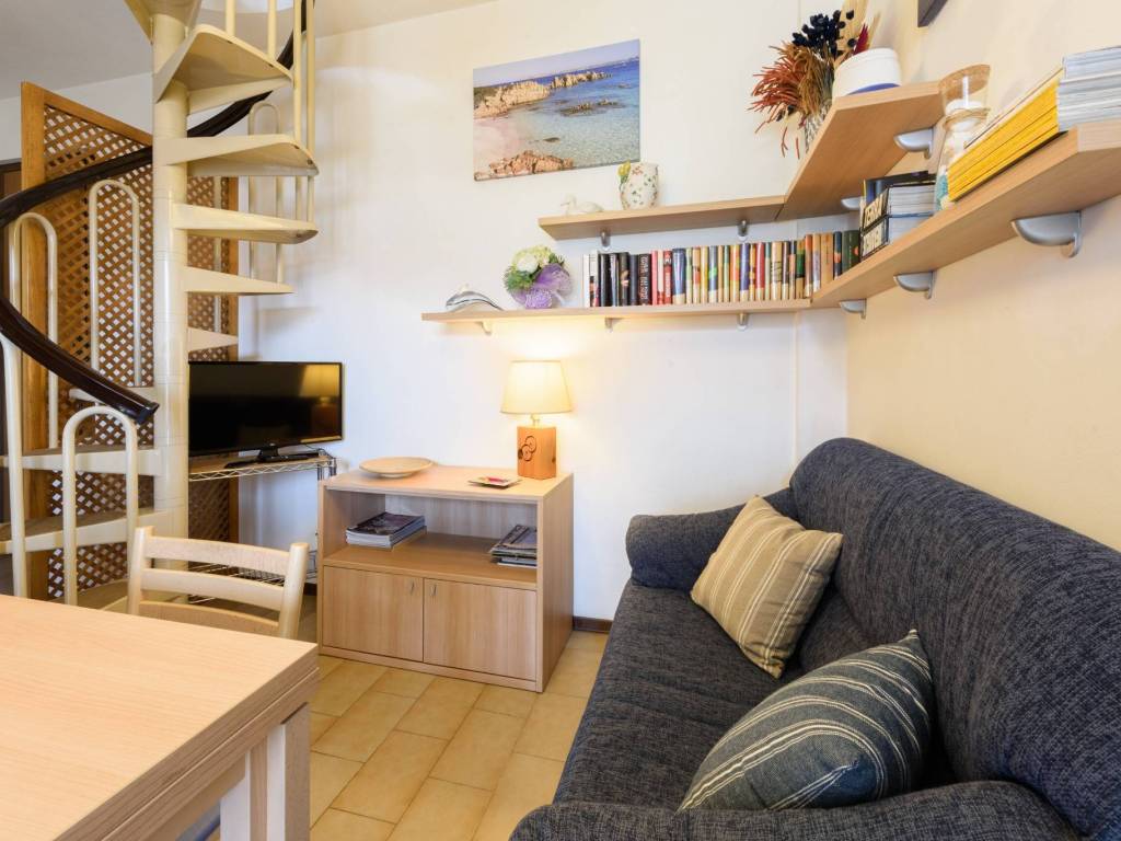 Appartamento a Viareggio in Via Amerigo Vespucci Torre del Lago, 41 - Foto 4