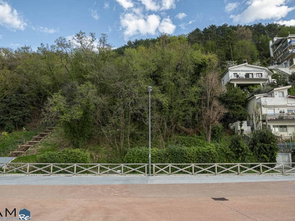 Terreno a Muggia in STRADA PER LAZZARETTO , 59 - Foto 1