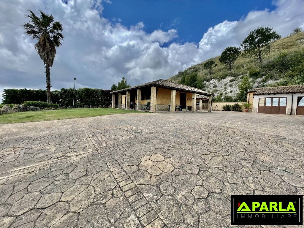 Villa a Caltanissetta in SS640 - Foto 5