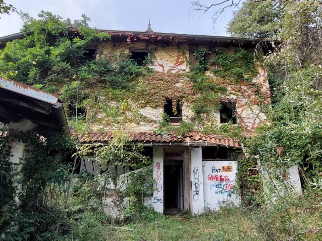 Casa indipendente a Caprie in Via Generale Armando Pezzana, 19 - Foto 2