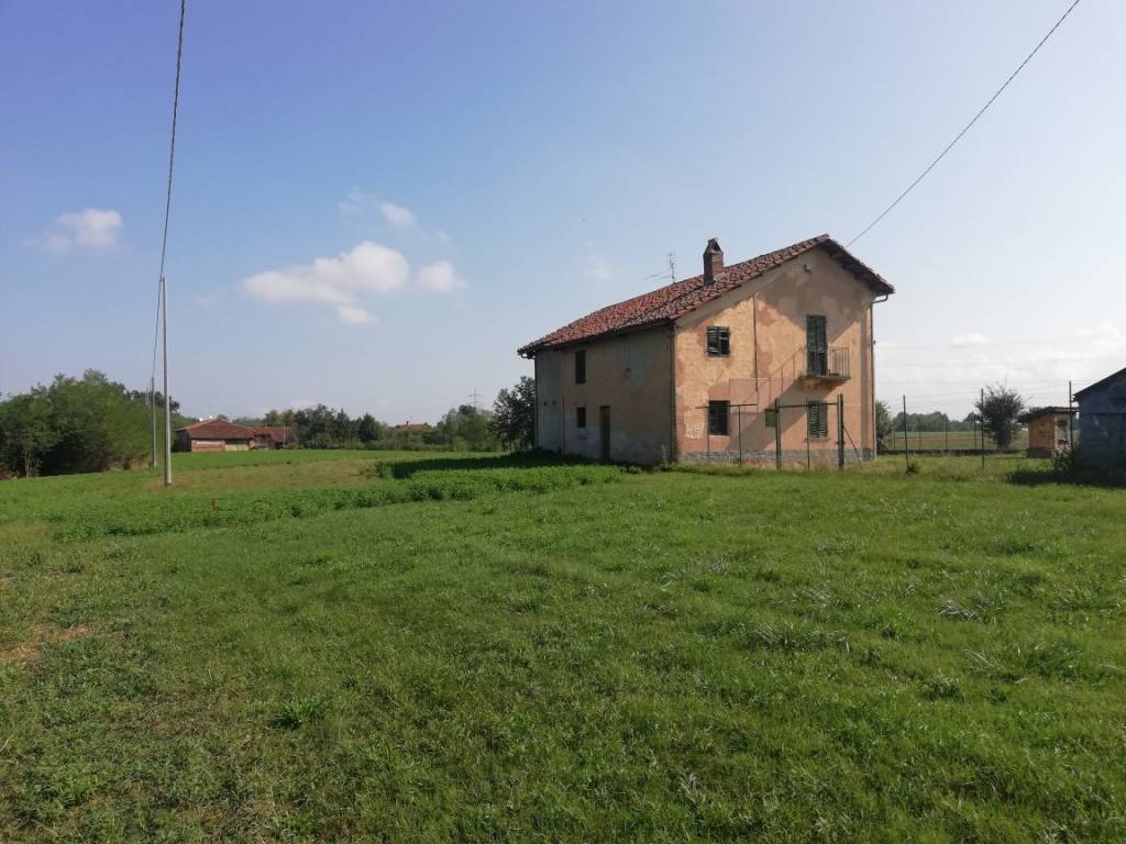 Rustico / casale a Bene vagienna in Frazione Isola - Foto 2