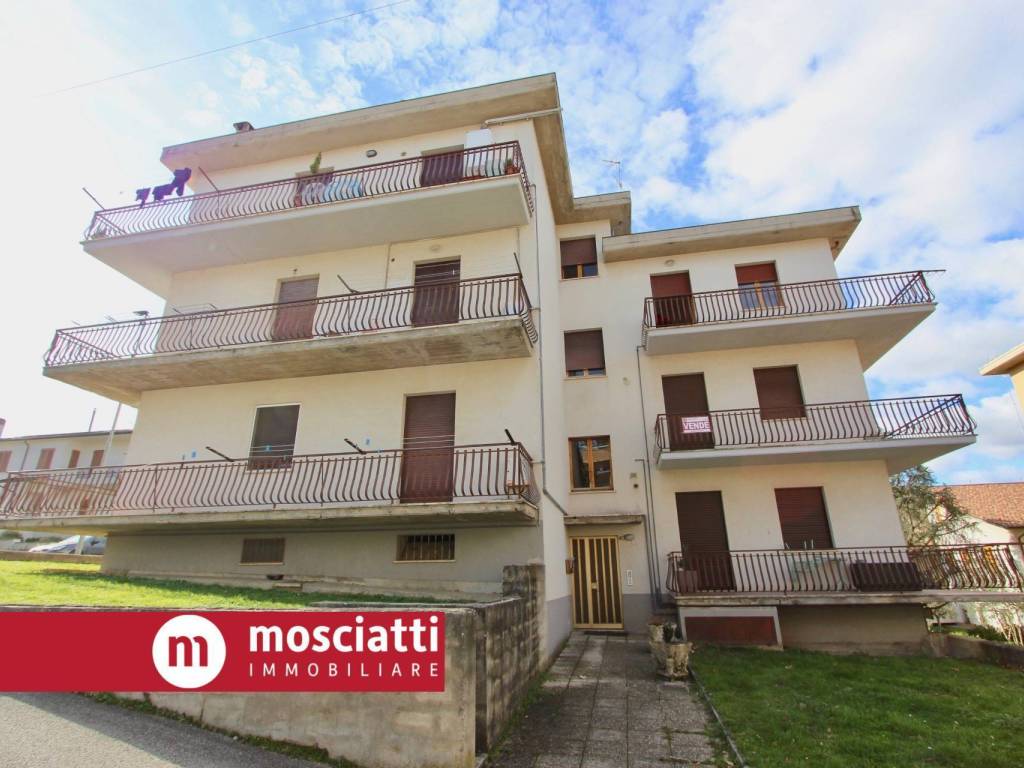Appartamento a Matelica in Via Brodolini - Foto 2