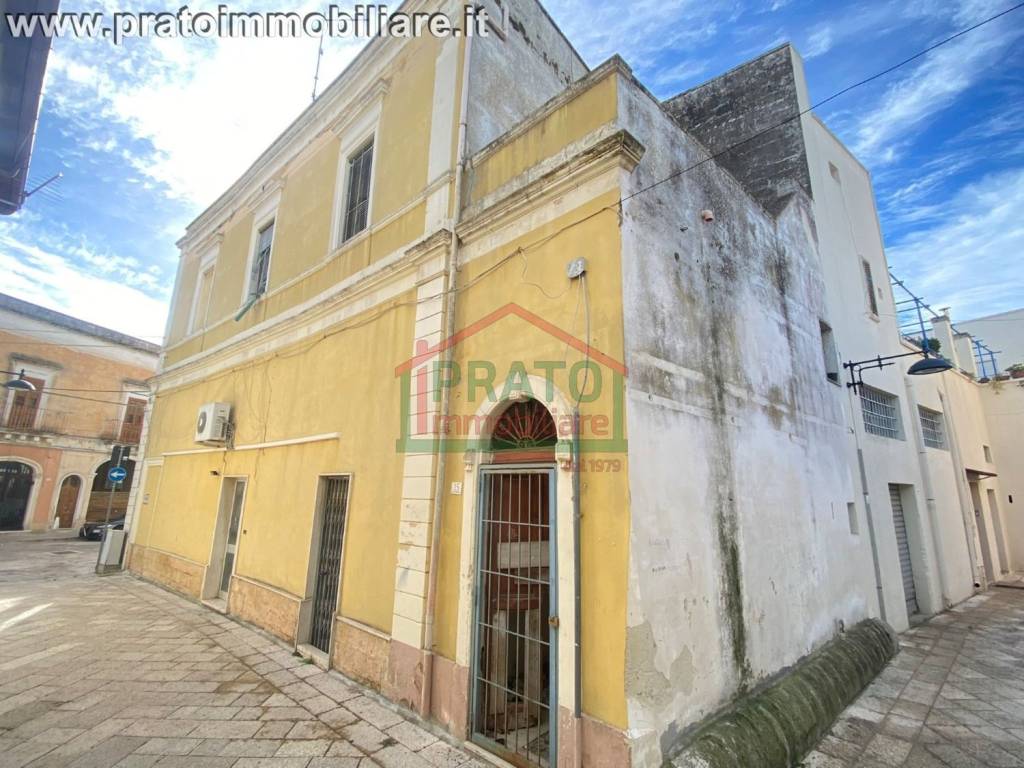 Villa a Trepuzzi in Corso Umberto, 13 - Foto 2