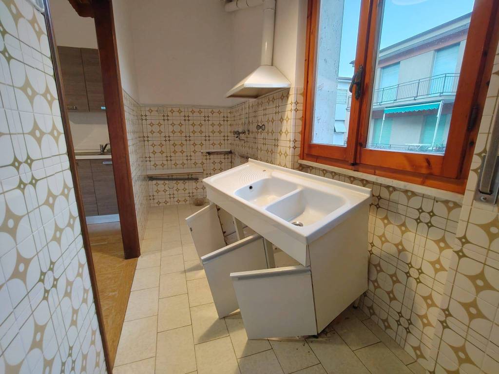 Appartamento a Finale ligure in Via Camillo Sbarbaro - Foto 3