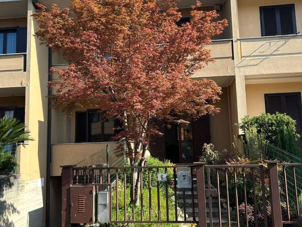 Villetta a schiera a Verano brianza in Via Privata Resegon, 6 - Foto 2