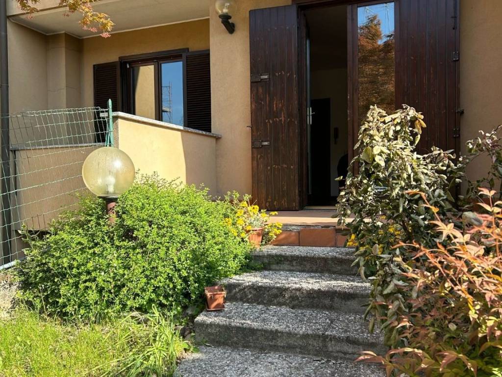 Villetta a schiera a Verano brianza in Via Privata Resegon, 6 - Foto 3