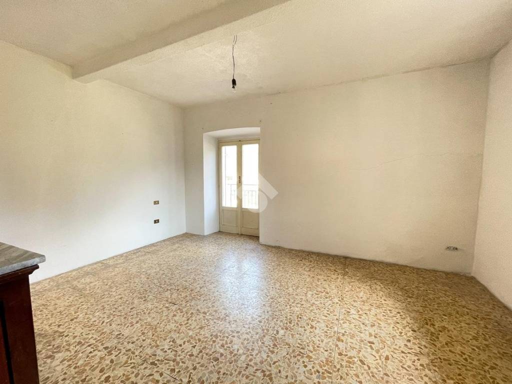 Appartamento a Besano in Via I. Volpi, 40 - Foto 3