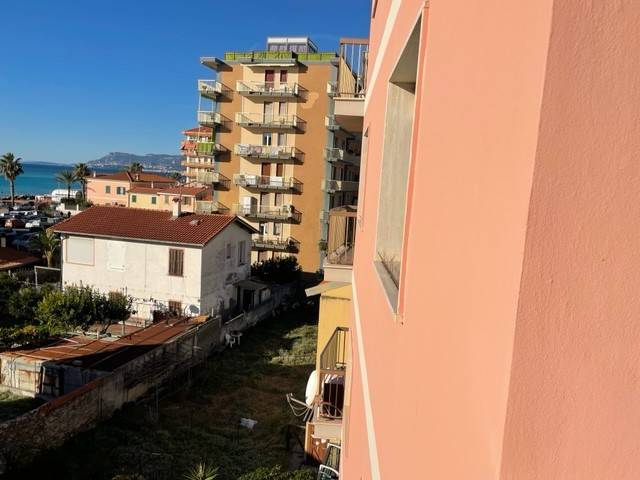 Appartamento a Ventimiglia in Via Asse - Foto 4