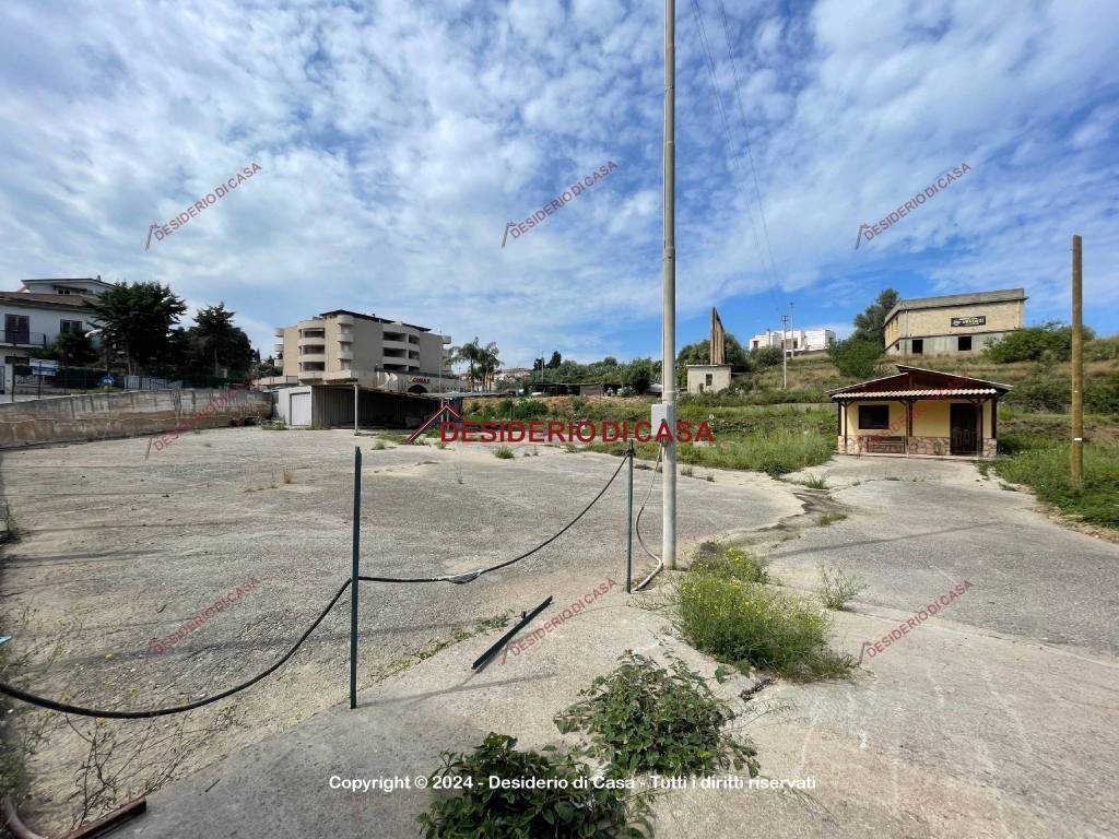 Immobile a Campofelice di roccella in Viale Italia, 2 - Foto 2