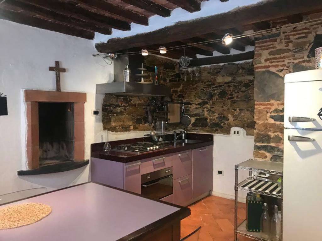 Rustico / casale a Massarosa in Via Di Casesi S.N.C. - Foto 2