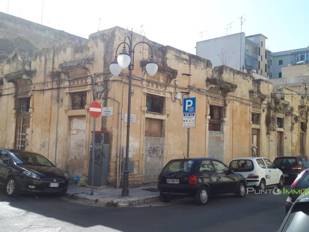 Terreno a Brindisi in via bettolo angolo via taranto - Foto 3
