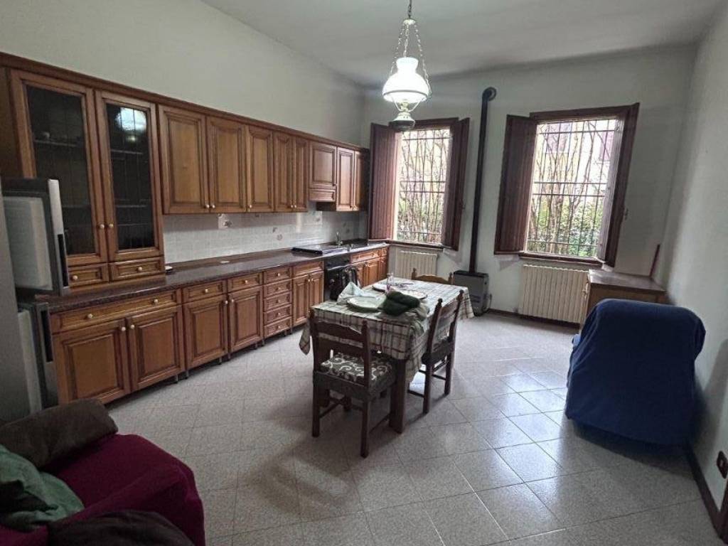 Villa a Suzzara in Via Camillo Benso di Cavour - Foto 3