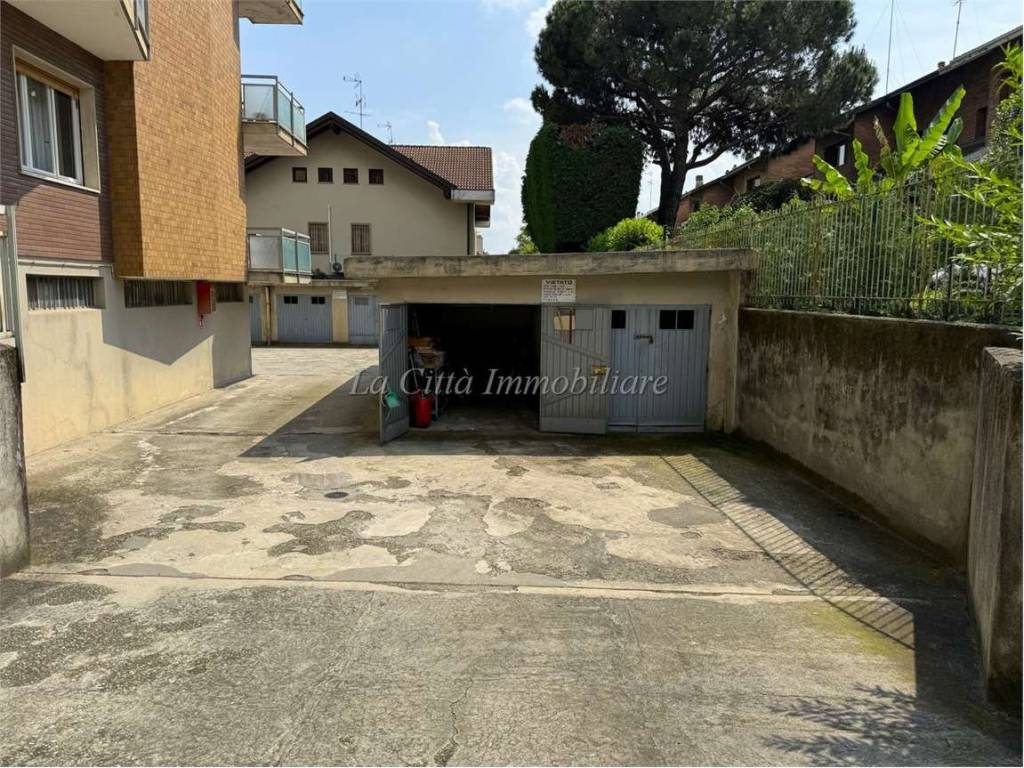 Box / garage a Novara in Viale Giulio Cesare, 239 - Foto 5