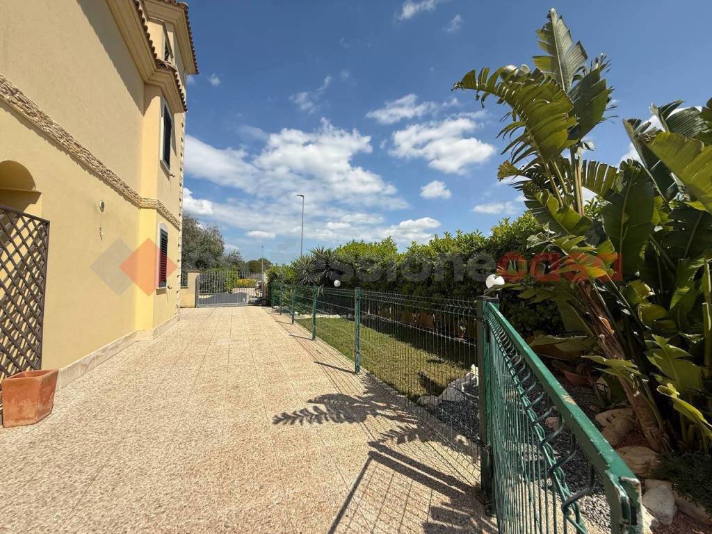 Villa a Taranto in via Delfini, 55 - Foto 5