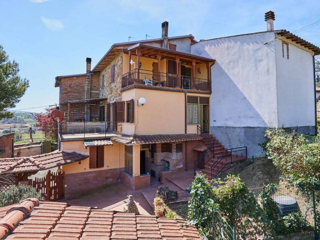 Villa a Castiglione del lago in Via Stradone, 10 - Foto 2