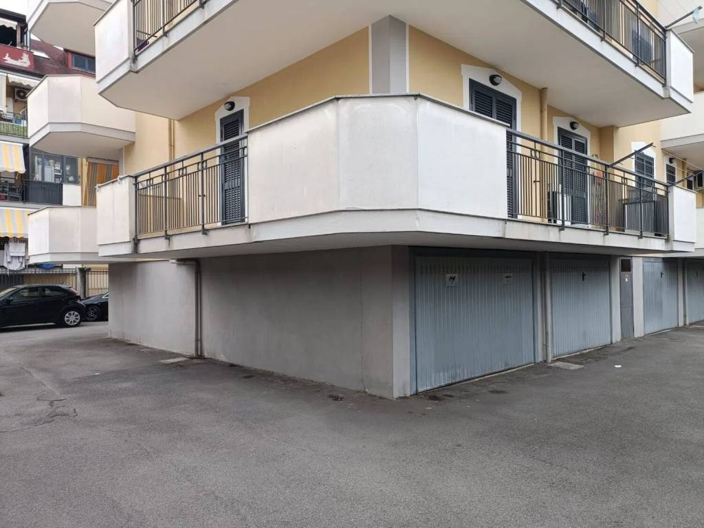 Appartamento a Giugliano in campania in Via Santa Rita Da Cascia - Foto 2