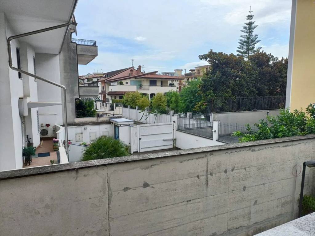 Appartamento a Giugliano in campania in Via Santa Rita Da Cascia - Foto 4