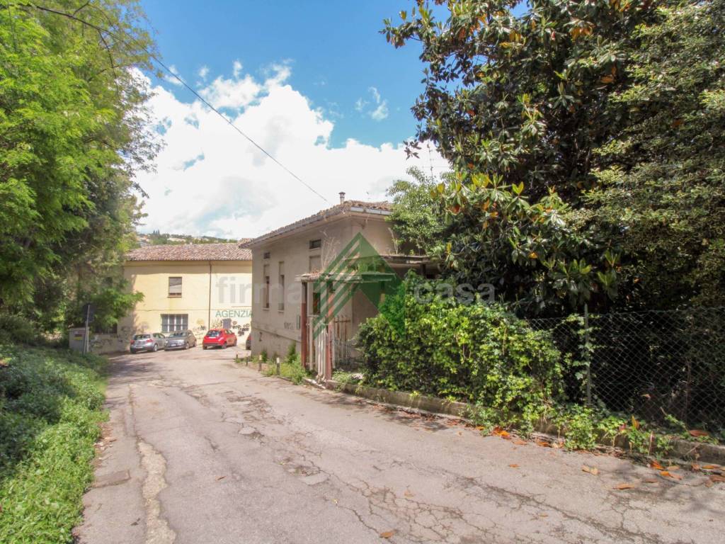 Villa a Teramo in Via Fonte della Noce - Foto 2