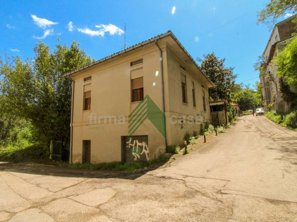 Villa a Teramo in Via Fonte della Noce - Foto 4