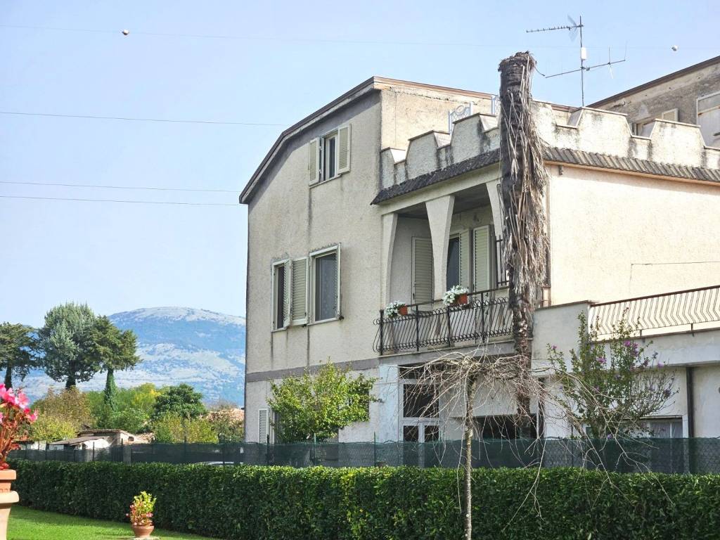 Villa a Frosinone in Via per Fiuggi - Foto 3