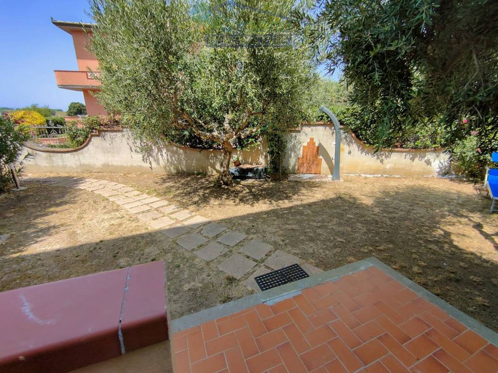 Appartamento a Montalto di castro in Via dei Carbonari - Foto 2