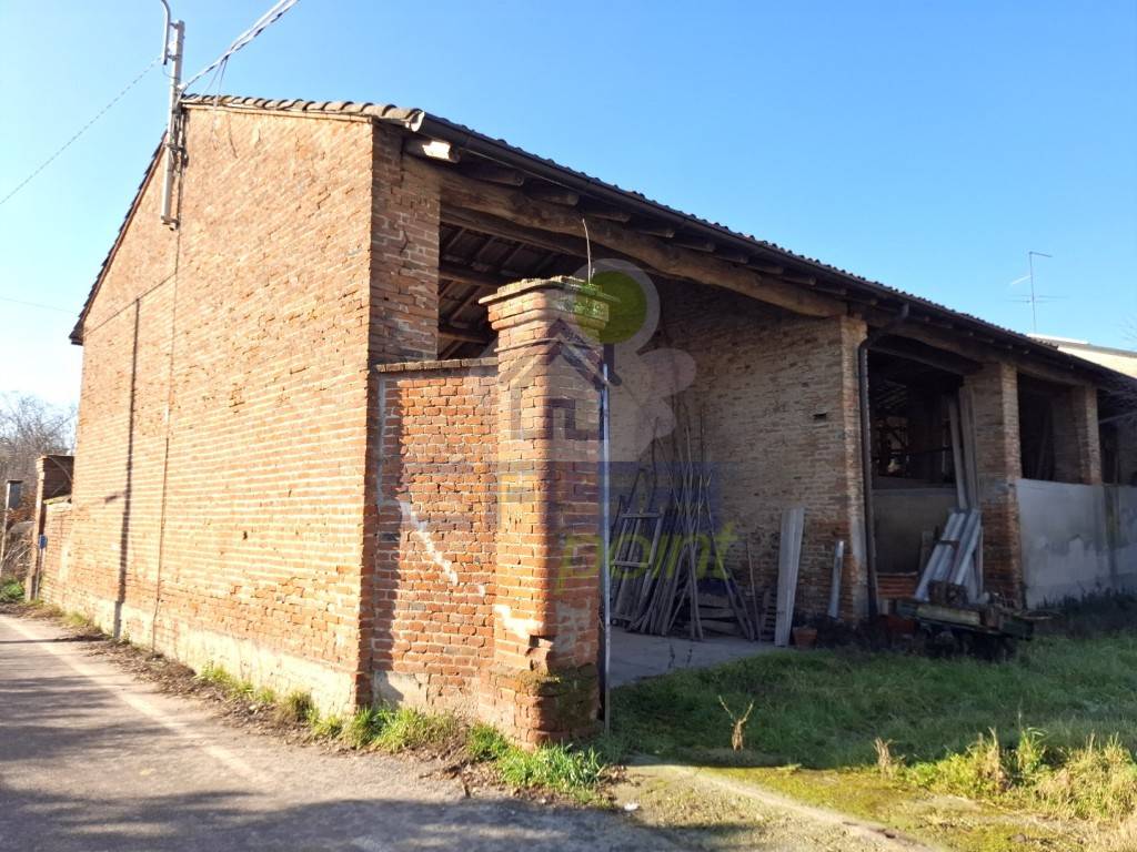 Casa indipendente a Castelnuovo bocca d'adda in Via Fratelli Cairoli - Foto 2